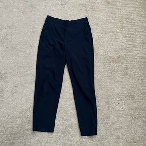 Athleta Women’s Brooklyn Ankle Pant Size 6 - Navy